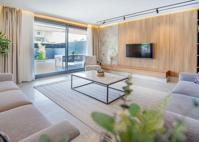 Oasis Retreat Lux And Elegance Villa *